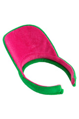 Keep your face shaded and dry this summer with Shiraleah's Sol Visor. Made from soft and absorbent cotton terry, this practical accessory is the perfect poolside companion. Its deep green color matches the rest of Shiraleah's Sol collection. Pair with other items from Shiraleah's Poolside collection to complete your look!
