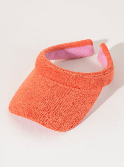 Keep your face shaded and dry this summer with Shiraleah's Sol Visor. Made from soft and absorbent cotton terry, this practical accessory is the perfect poolside companion. Its bright orange color matches the rest of Shiraleah's Sol collection. Pair with other items from Shiraleah's Poolside collection to complete your look!
