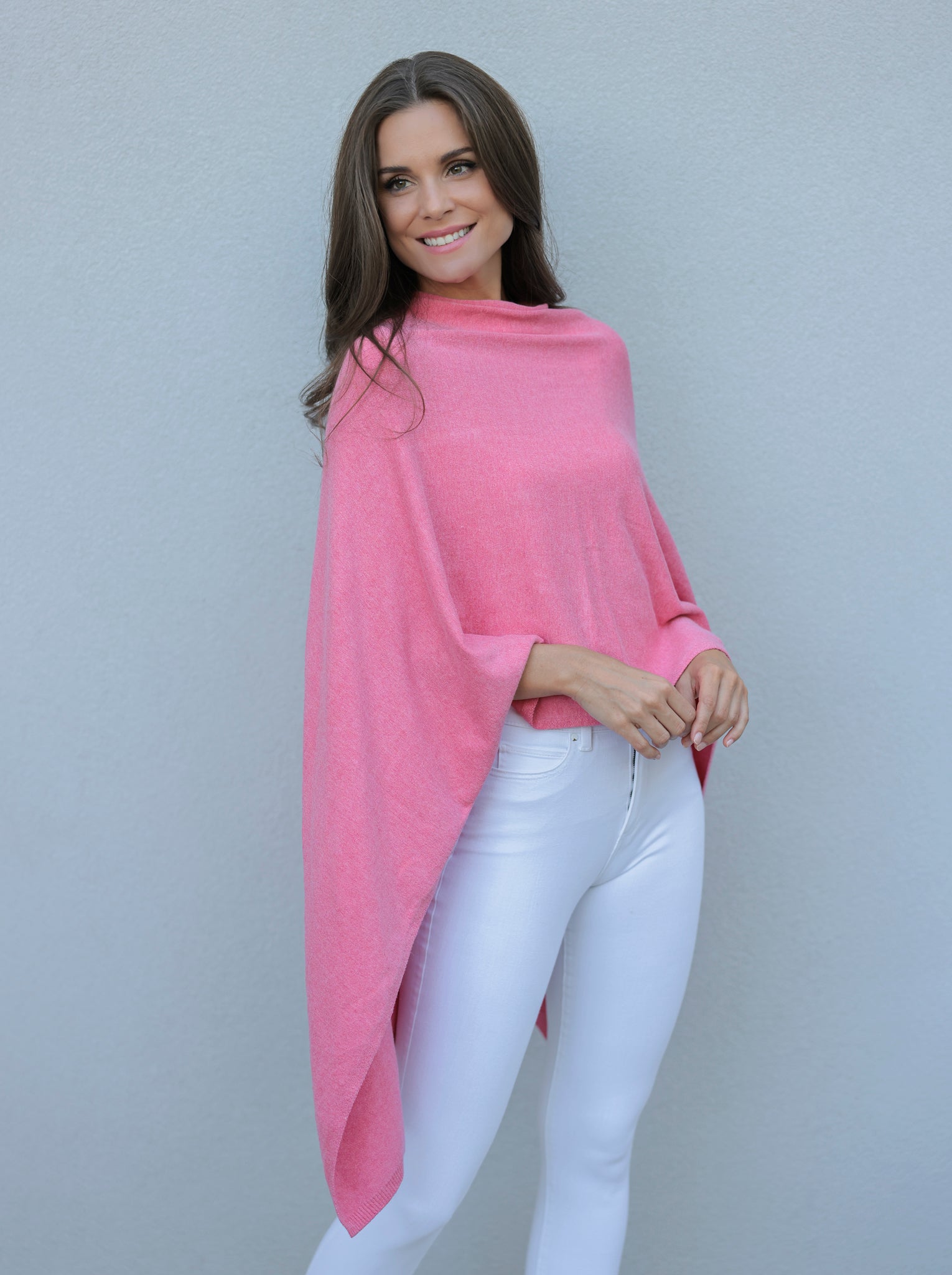 Shiraleah Francoise Travel Poncho, Pink