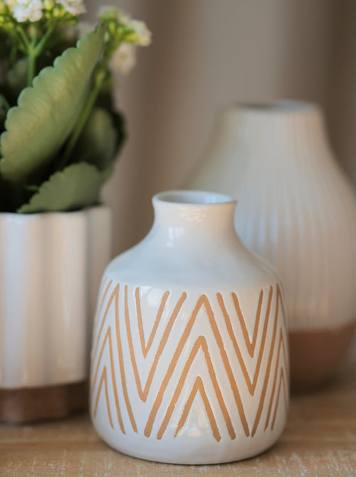 Shiraleah Aptos Vase, White - FINAL SALE ONLY