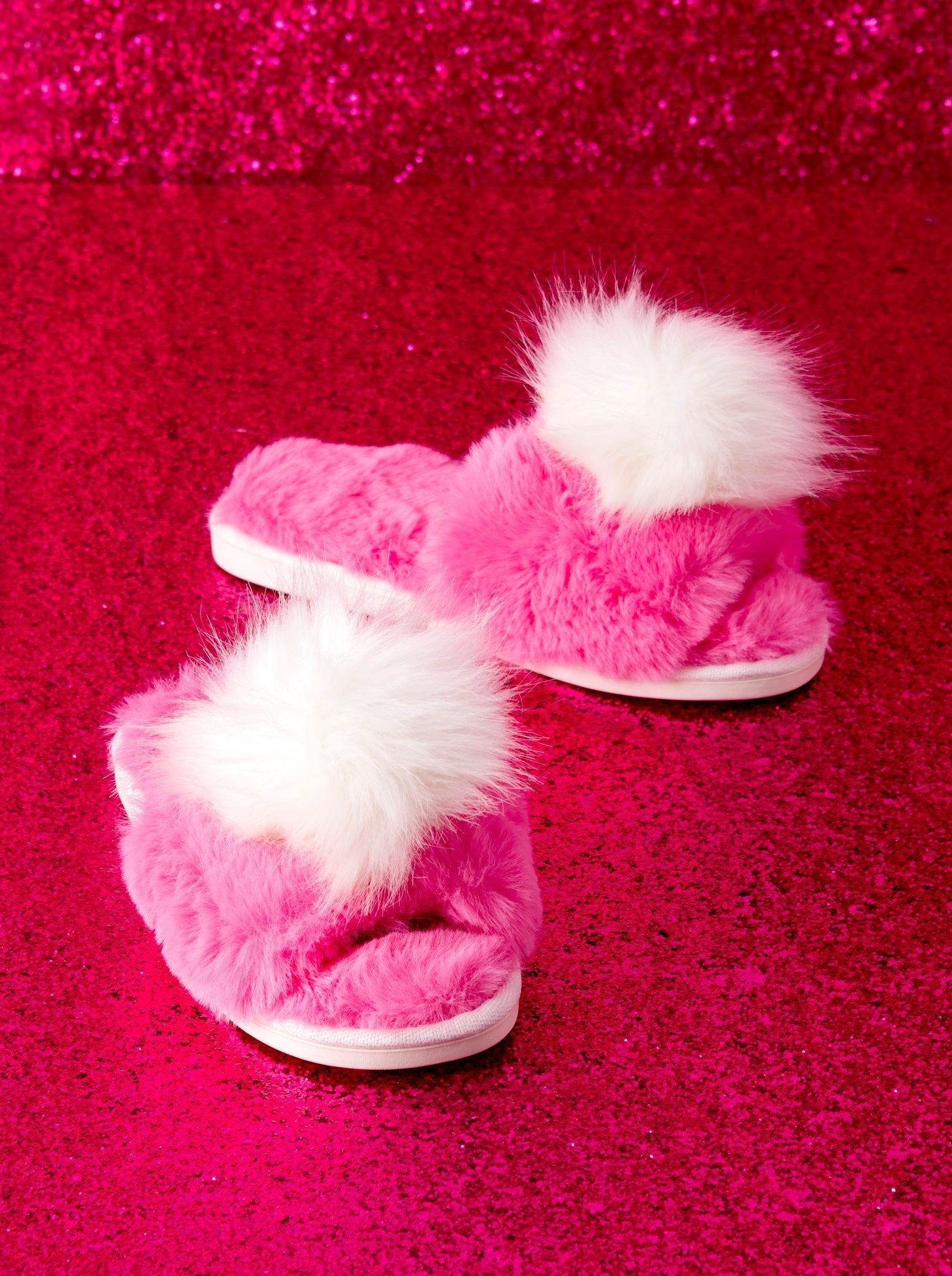 Shiraleah Amor Slippers, Magenta