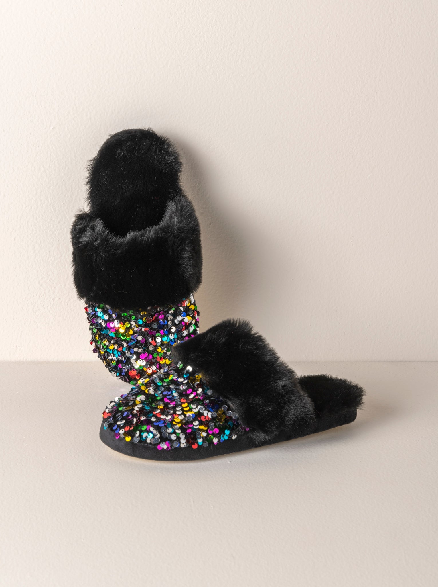 Shiraleah Fiesta Slippers, Black