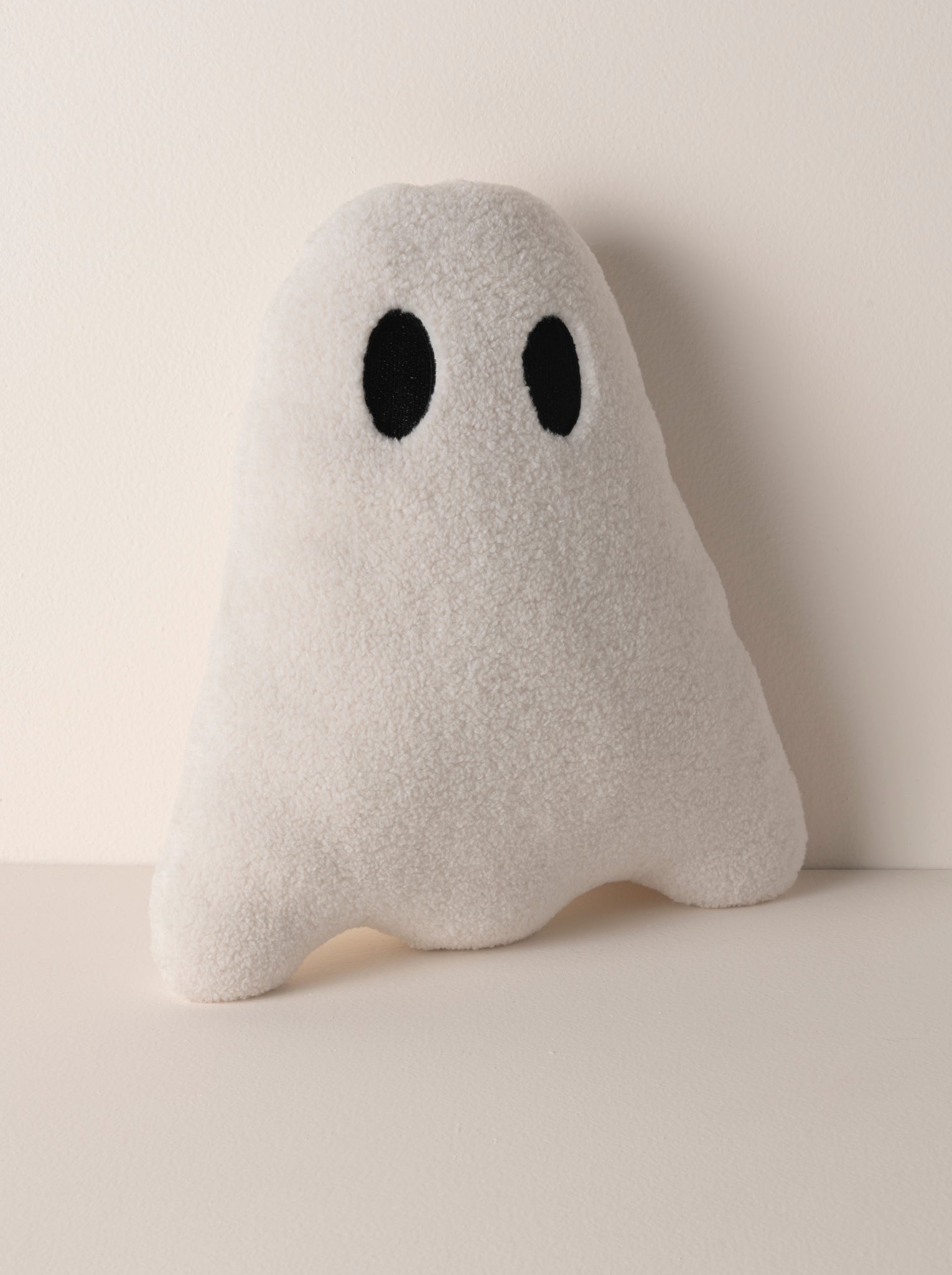 Shiraleah Ghost Pillow, Ivory