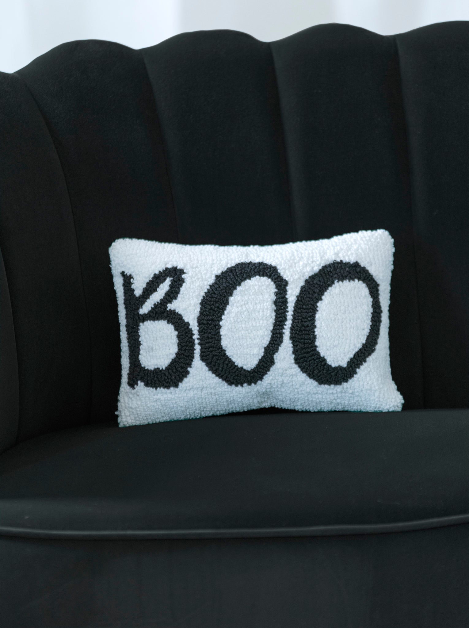 Shiraleah "Boo" Pillow, Ivory