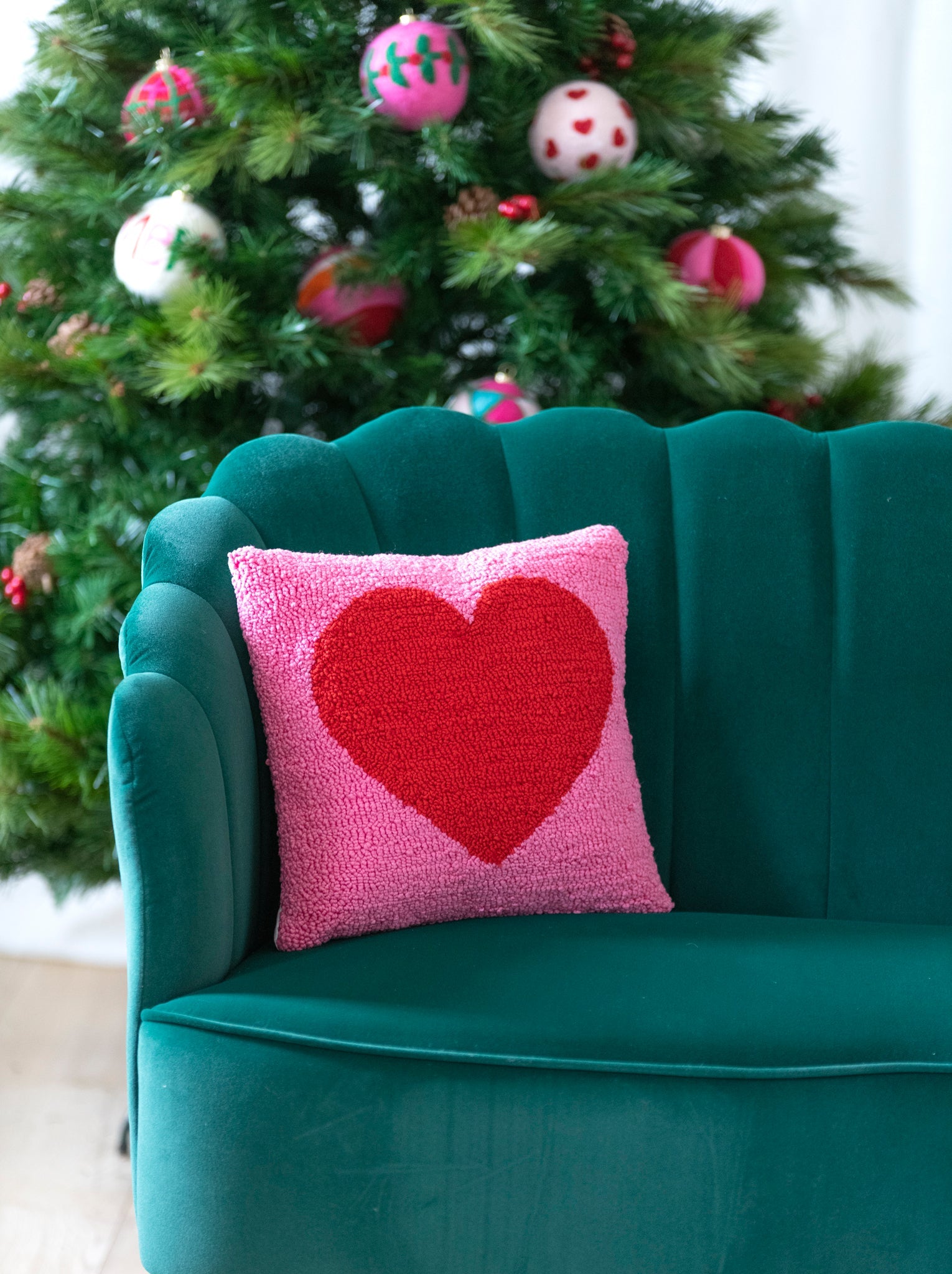 Shiraleah Heart Pillow, Pink